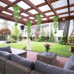 3 stuks kunstmatige hangende planten 1,1 m nep klimop wijnstok bladeren opknoping planten slinger met 3 stuks 30 LED snaren voor muur huis tuin bruiloft slinger buiten decoratie, g