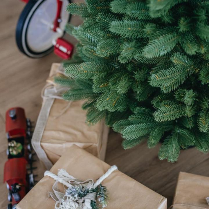 Kunstkerstboom, Scandinavisch sparrenhout in pot, 140 cm