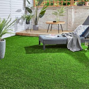 Kunstrasenteppich mit Drainagelöchern, realistischer Kunstrasen für Hunde, für drinnen und draußen, Kunstrasenmatte für Haustiere, Rasenlandschaft für Hinterhof, Terrasse, 1,