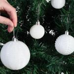 witte kerstbalornamenten voor kerstversiering - 36 stuks kerstboom onbreekbare ornamenten met ophanglus voor vakantie- en feestdecoratie (combo van 6 stijlen in 3 maten)