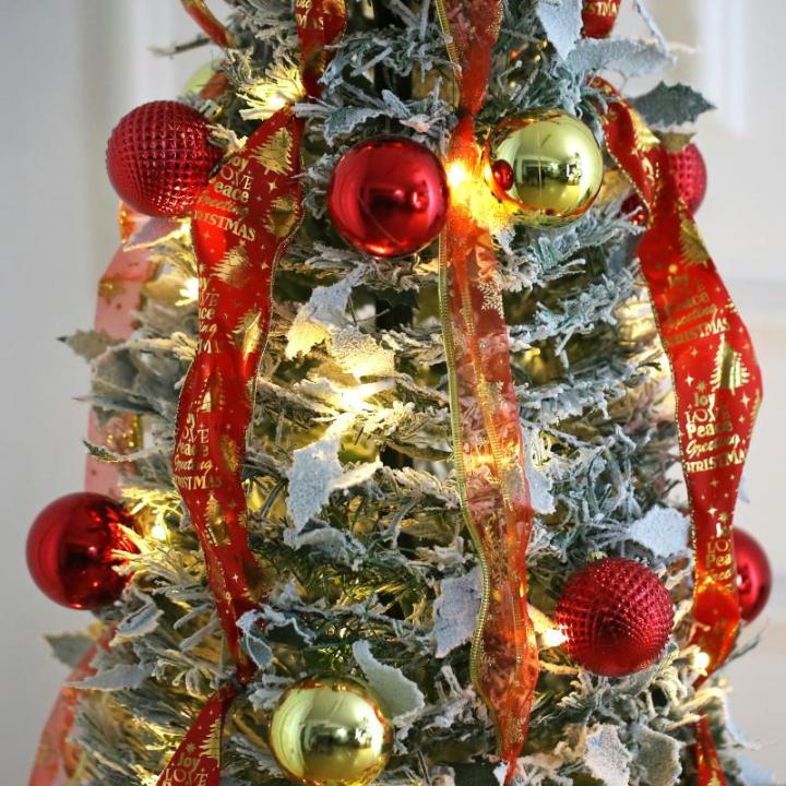 Künstlicher, vordekorierter, beleuchteter Pop-up-Weihnachtsbaum mit hängenden Kugeln für Weihnachtsdekoration (Gold und Rot)
