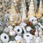 Set van 80 verschillende onbreekbare , ornamenten, decoratieve ballen, hangers met herbruikbaar cadeaupakket voor de kerstboom
