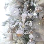 Set van 80 verschillende onbreekbare , ornamenten, decoratieve ballen, hangers met herbruikbaar cadeaupakket voor de kerstboom