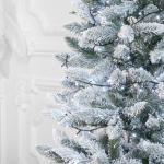 Kunstkerstboom, 180 cm, met houten standaard, dennenboom met natuurlijke witte sneeuwvlokken, made in EU
