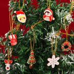 72 Pak Hangende Miniatuur Kerst Ornamenten - Mini Metalen Xmas Figuren voor DIY Hobby & Kerstboom Decoratie - Bevat Sneeuwpop, Kerstman, Bellen, Sneeuwvlokken en Meer