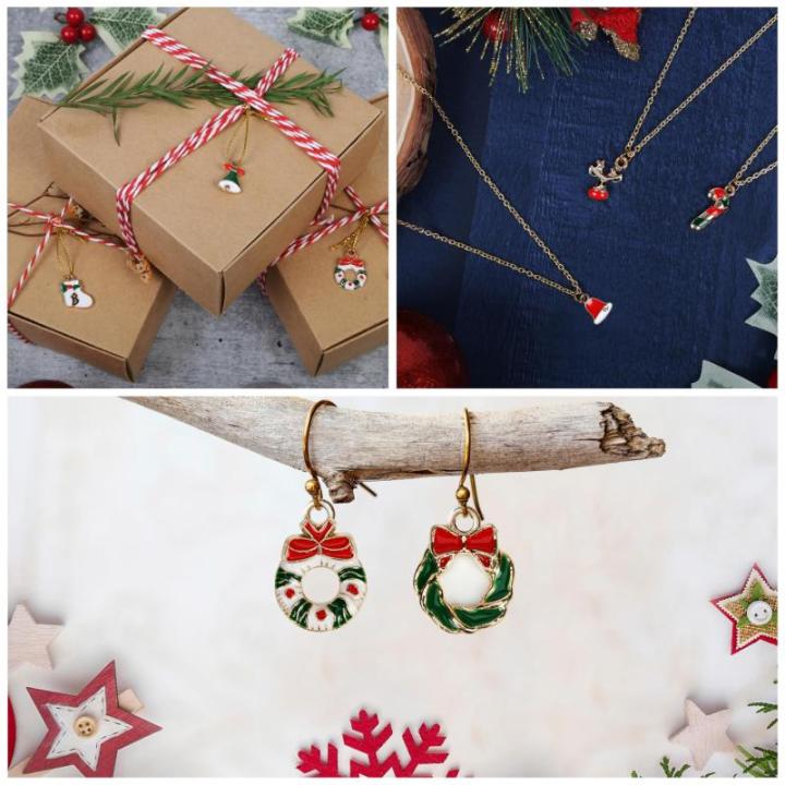 50 Pak Miniatuur Kerstboom Ornamenten - Mini Metalen Xmas Figuren voor DIY Hobby & Kerstboom Decoratie - Kerstman, Sneeuwman, Bellen, Sneeuwvlokken en Meer