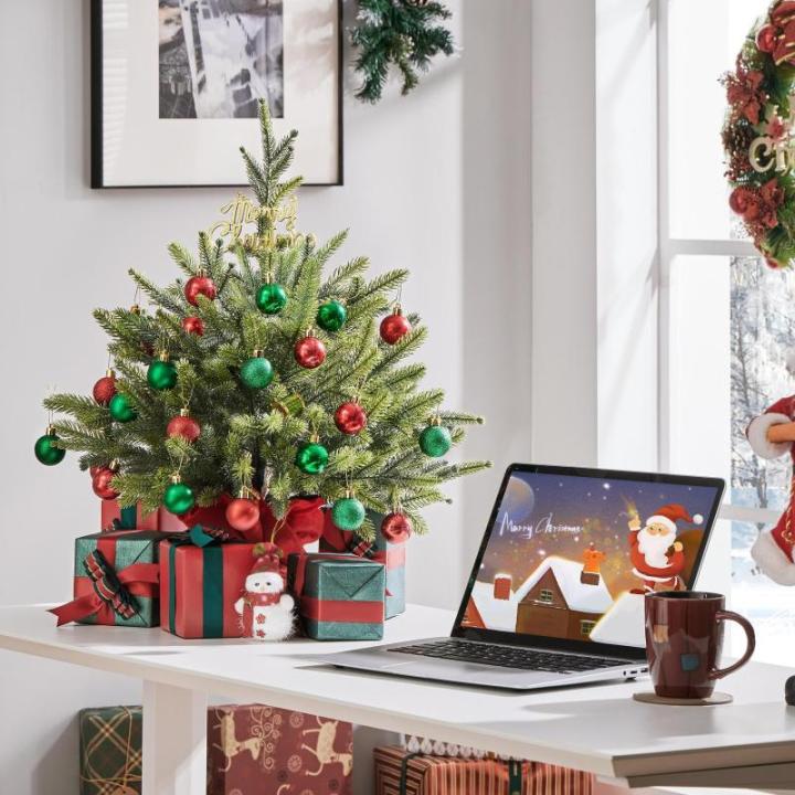 61 cm mini-kunstkerstboom met 62 takken en cementbasis, mini-tafelblad, dennenboom, moeilijk ontvlambaar, tafelkerstboom, klein, voor kerstdecoratie, groen