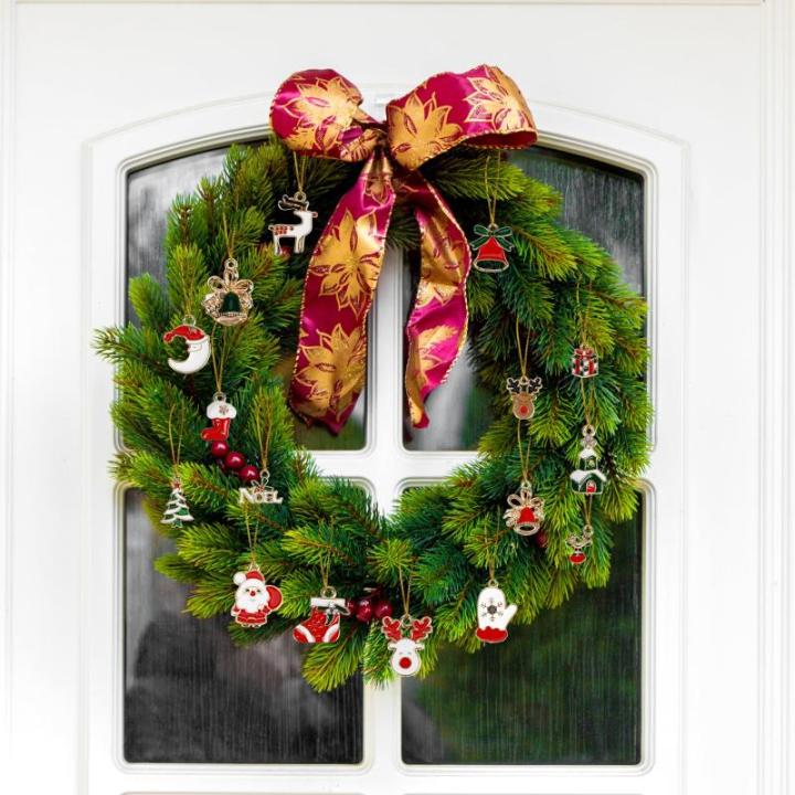 50 Pak Miniatuur Kerstboom Ornamenten - Mini Metalen Xmas Figuren voor DIY Hobby & Kerstboom Decoratie - Kerstman, Sneeuwman, Bellen, Sneeuwvlokken en Meer