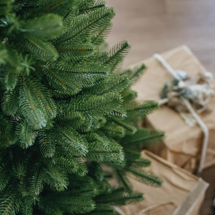Kunstkerstboom, Scandinavisch sparrenhout in pot, 140 cm