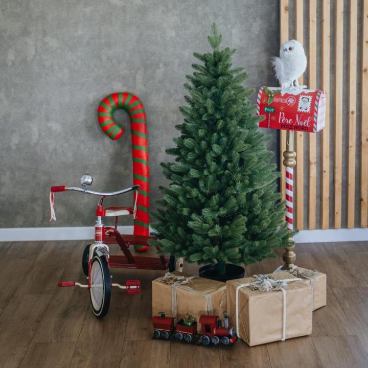Künstlicher Weihnachtsbaum Skandinavische Fichte im Topf (80cm)