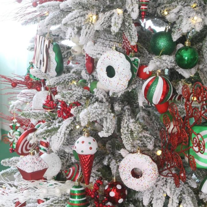 Set van 80 verschillende onbreekbare , ornamenten, decoratieve ballen, hangers met herbruikbaar cadeaupakket voor de kerstboom