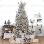 Set van 80 verschillende onbreekbare , ornamenten, decoratieve ballen, hangers met herbruikbaar cadeaupakket voor de kerstboom