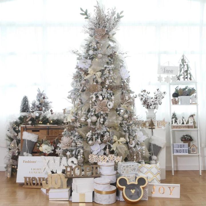 Set van 80 verschillende onbreekbare , ornamenten, decoratieve ballen, hangers met herbruikbaar cadeaupakket voor de kerstboom