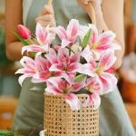 Kunstleliebloemen met 12 hoofden, lange steel kunstmatige lelies met 9 hoofden, volledige bloei, lelie en 3 lelieknoppen, namaakboeketten voor thuis, hotel, bloemstuk, feestdecorat