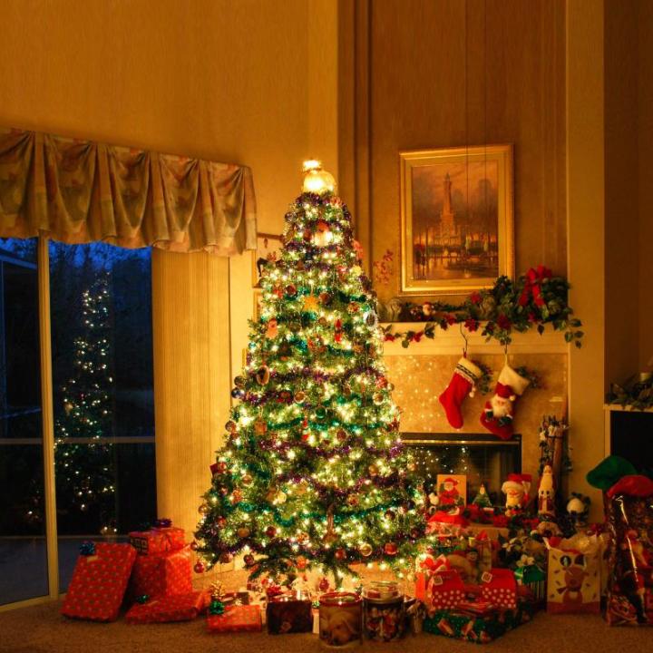 Kunstkerstboom, 120 cm (diameter ca. 60 cm), 260 takken, kerstboom met snelopbouw, klapsysteem, bevat kerstboomstandaard, eenvoudige montage, vlamvertragend pvc-dennenboom