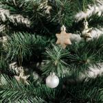 Realistische Kunstmatige Kerstboom Fir Xmas Tree | Afmeting: 120 cm | Feestdagdecor | Diepgroene Dichte Takken Stabiele Stand | Binnen & Buiten
