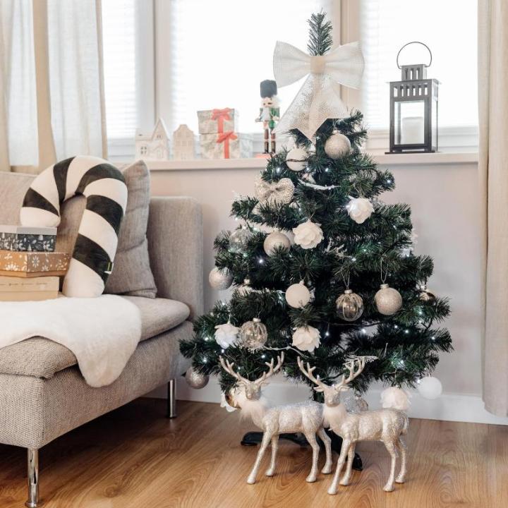 Realistische Kunstmatige Kerstboom Fir Xmas Tree | Afmeting: 120 cm | Feestdagdecor | Diepgroene Dichte Takken Stabiele Stand | Binnen & Buiten